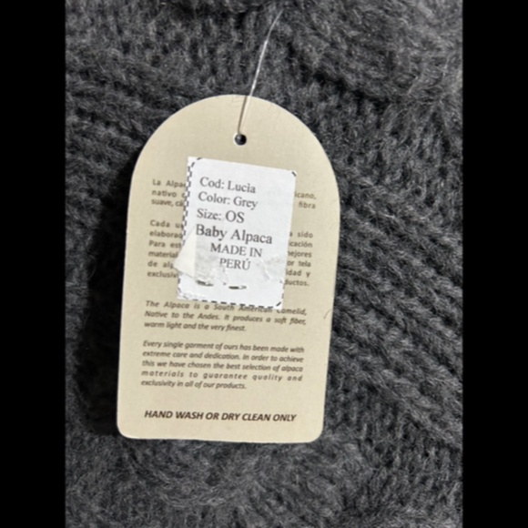 Simply Natural Designs Baby Alpaca Cable Knit Sweater Poncho Grey Size OS - NWT - Picture 8 of 16